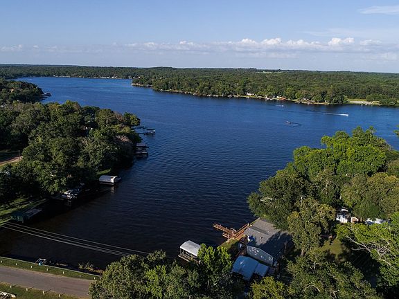 4th image of 350 Hickory Hills Dr