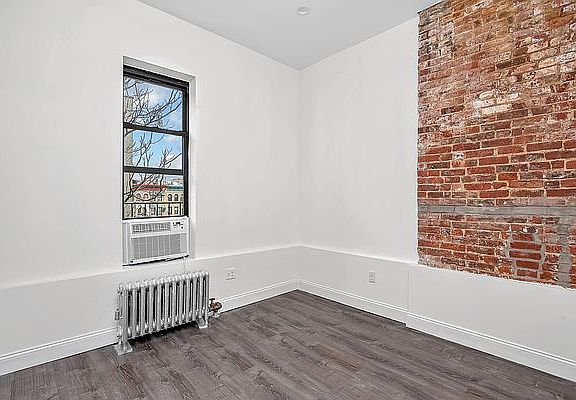 3rd image of 533 W 144th St #5R