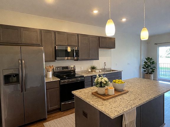 3rd image of 423 Chittenden Ave #101