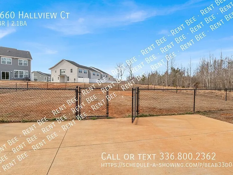1660 Hallview Ct — Photo 24