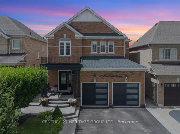 28 W Park Ave, Bradford, ON L3Z 0A8