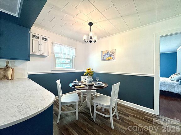5th image of 848 Meadowood Dr