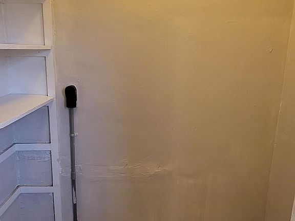 5th image of 231 Bradford St APT 3