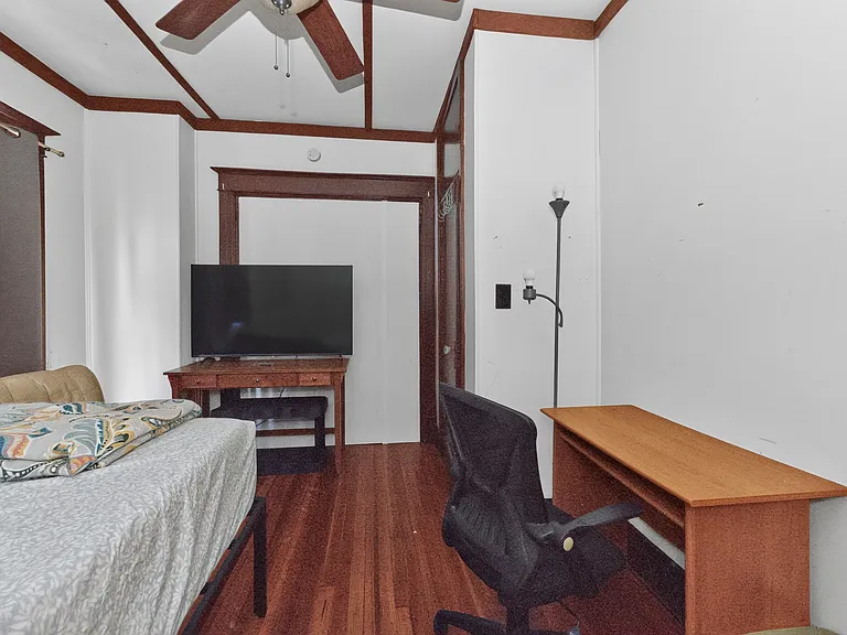 27 McKinley St #1 — Photo 13