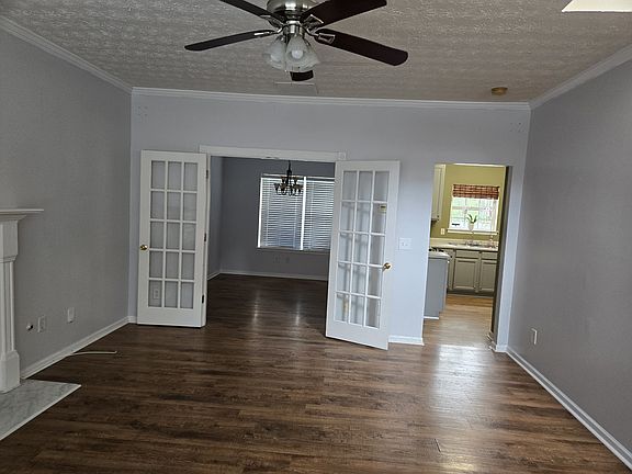 2nd image of 2734 Plennie Ln