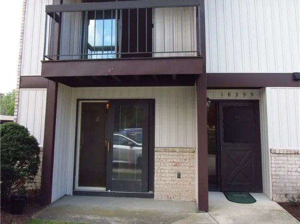 16255 Heather Ln, Cleveland, OH 44130
