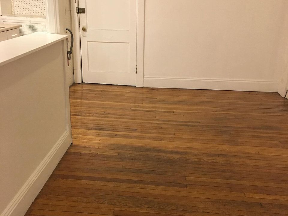 Entrance and dining area