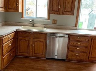 20474 Electra St, Clinton Township, MI 48035