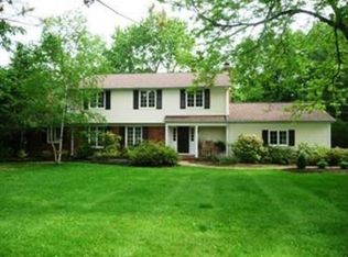 31129 S Woodland Rd, Pepper Pike, OH 44124
