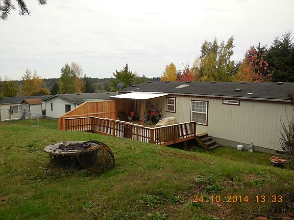 3rd image of 897 Mahogany Ln NW