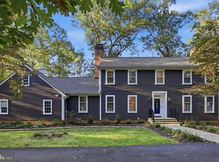 8205 Bondage Dr, Gaithersburg, MD 20882