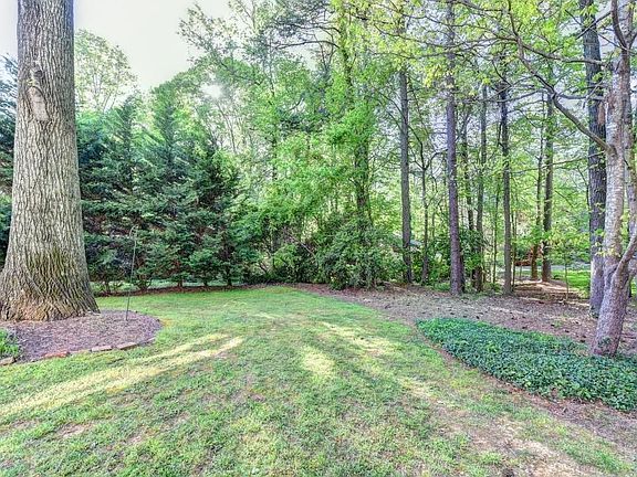 5th image of 5653 Denton Cir