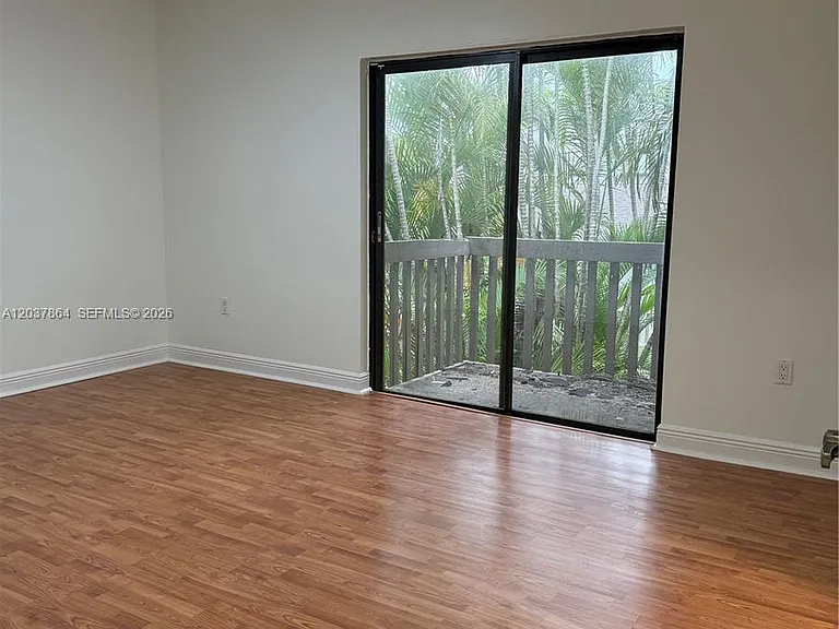 10532 SW 112th Ave — Photo 8