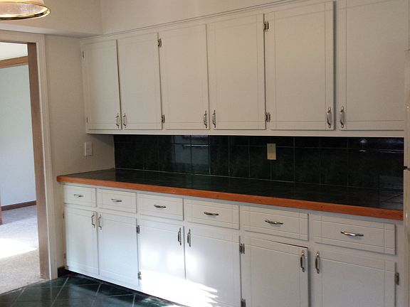 3rd image of 3512 Breeze Knoll Dr
