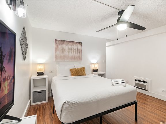 3rd image of 2450 Prince Edward St APT 208A
