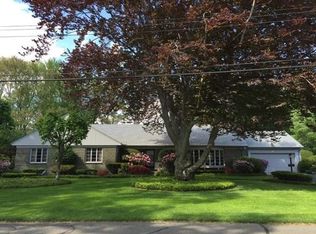 142 Crestview Cir, Longmeadow, MA 01106