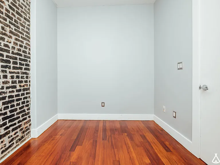 1013 Pacific St #1R — Photo 14