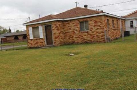 2nd image of 1701 Buccola Ave