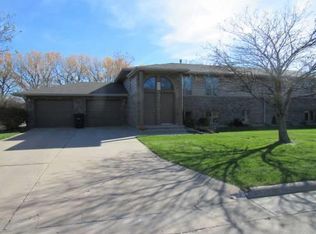 1131 Brentwood Ave, Hastings, NE 68901