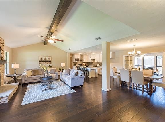 5th image of 2109 Newcastle Cir