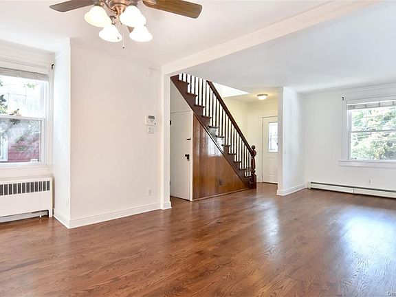 3rd image of 364 Warburton Ave Unit 362