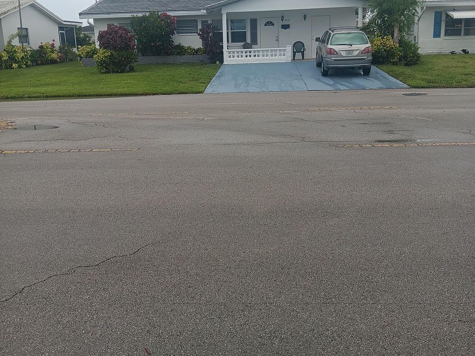 1st image of 5715 NW 84th Terrace