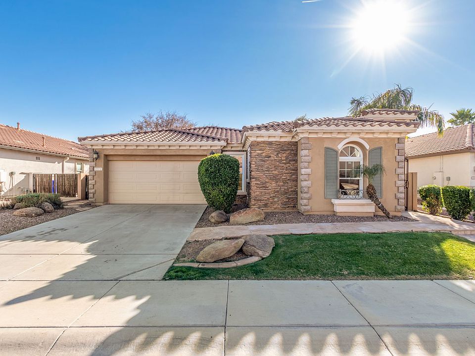 1st image of 2271 Honeysuckle Pl