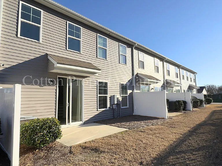 7313 Chipley Dr — Photo 37