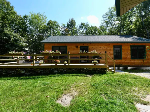 300 Harris Rd, Minot, ME 04258