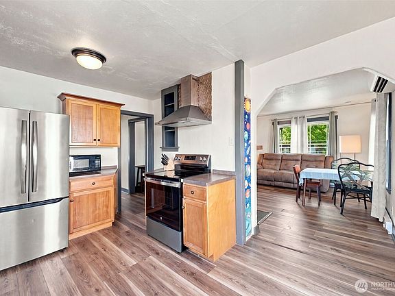 3rd image of 540 21st Avenue