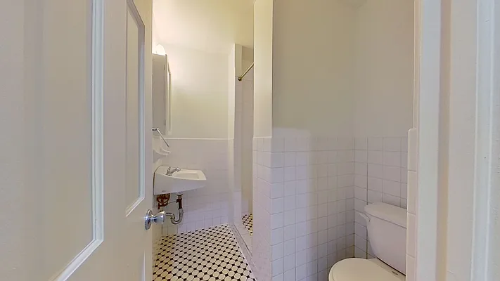 Rented by Compass | media 30