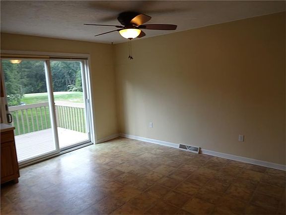 4th image of 135 Odinwood Ct
