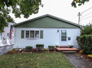 316 W Filbert St, East Rochester, NY 14445