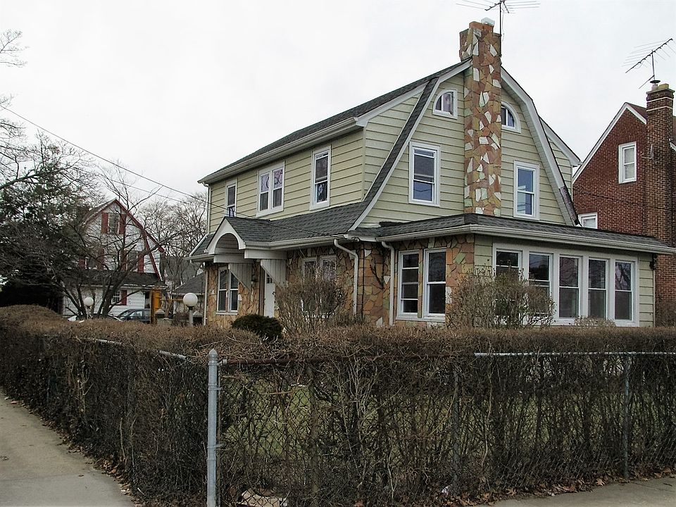 1st image of 196-19 112th Ave