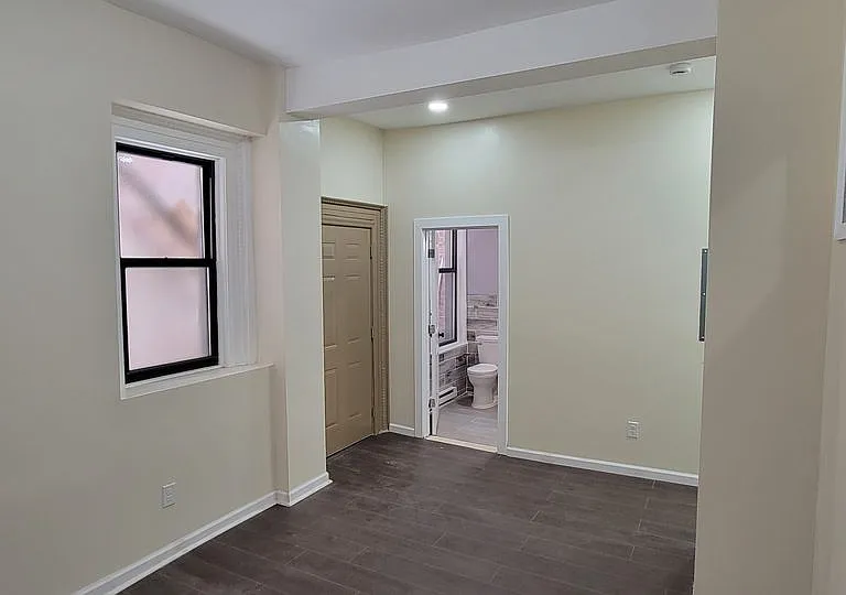 170 Washington Ave #1A — Photo 2