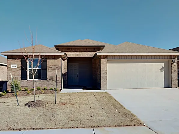 4204 Colt Dr, Mustang, OK 73064