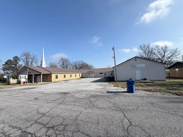 1834 A St NE, Miami, OK 74354