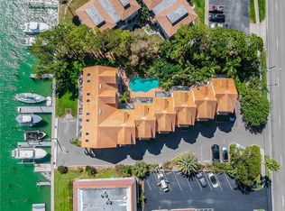 325 Island Way APT 102, Clearwater, FL 33767