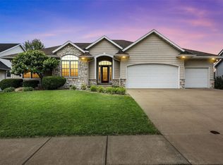 322 Durango Dr, Marion, IA 52302