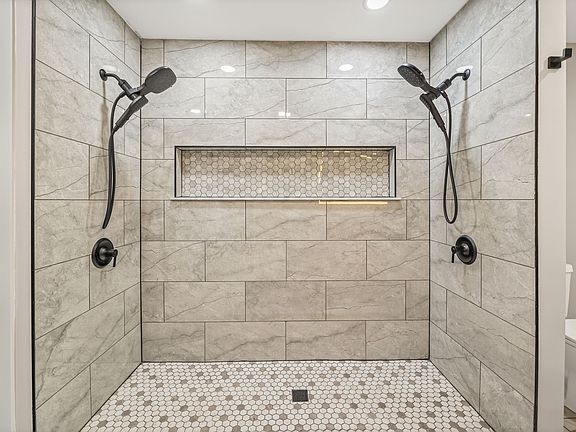 3rd image of 1201 Lindberg Rd #2