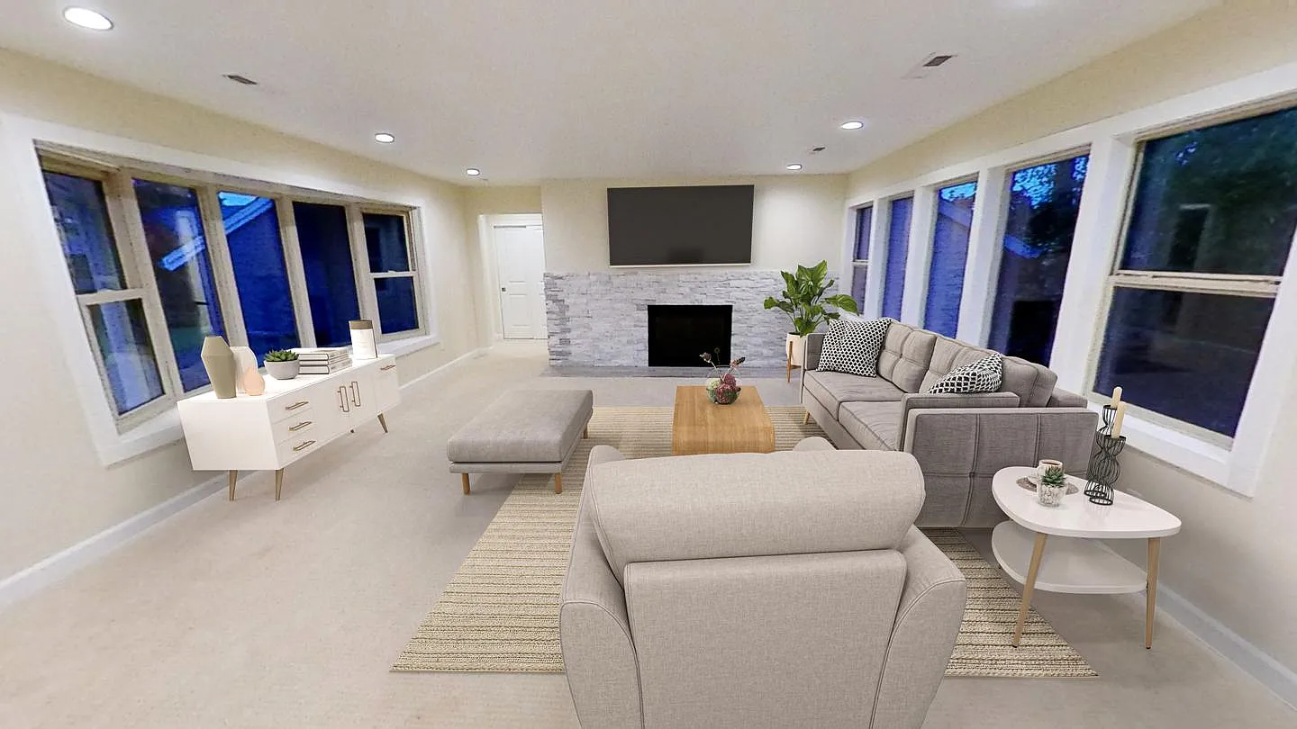 Private room in Remodeled Hillsboro home with large patio/yard — Photo 1
