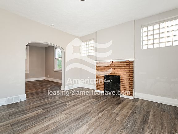 2-Living Room