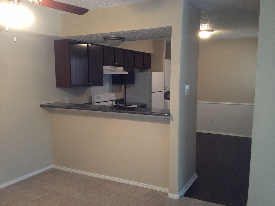 2nd image of 1409 Tennis Dr APT 1213