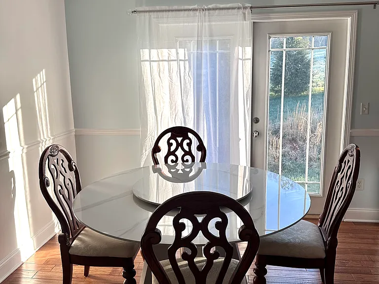 240 Eagle View Ln — Photo 3