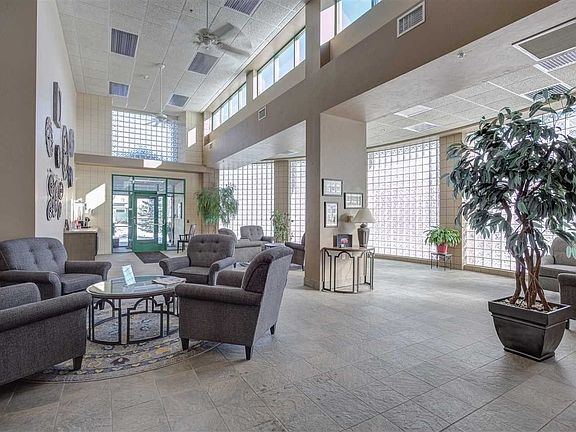 Spcaious Lobby