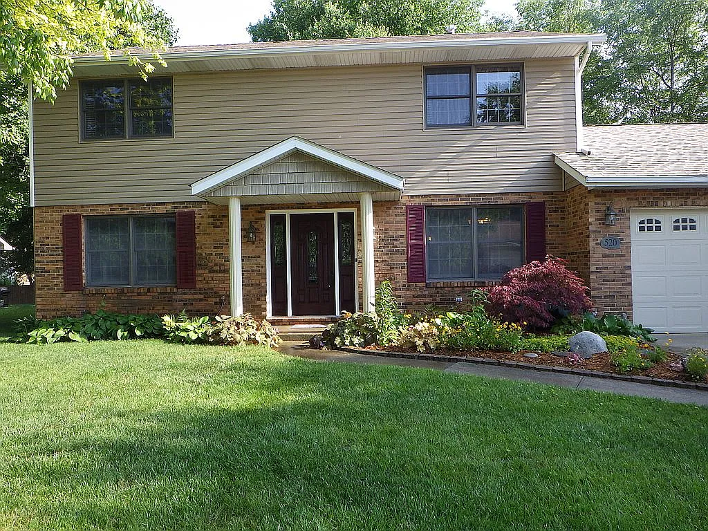 520 Crestwood Dr photo 1