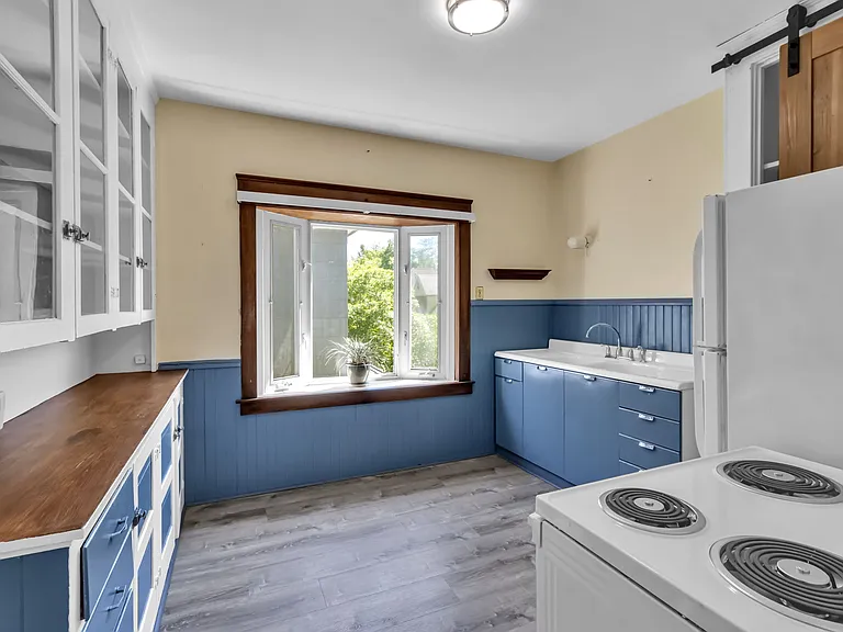 151 Greenfield St #2 — Photo 10