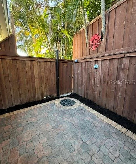 605 Lotus Ln — Photo 39