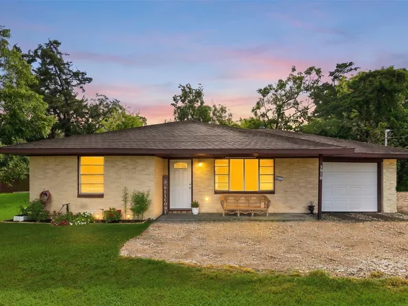 3910 Dickinson Ave, Dickinson, TX 77539