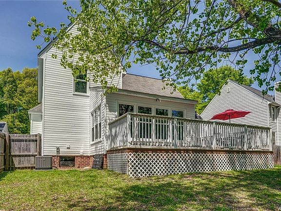 3rd image of 7359 River Pine Dr
